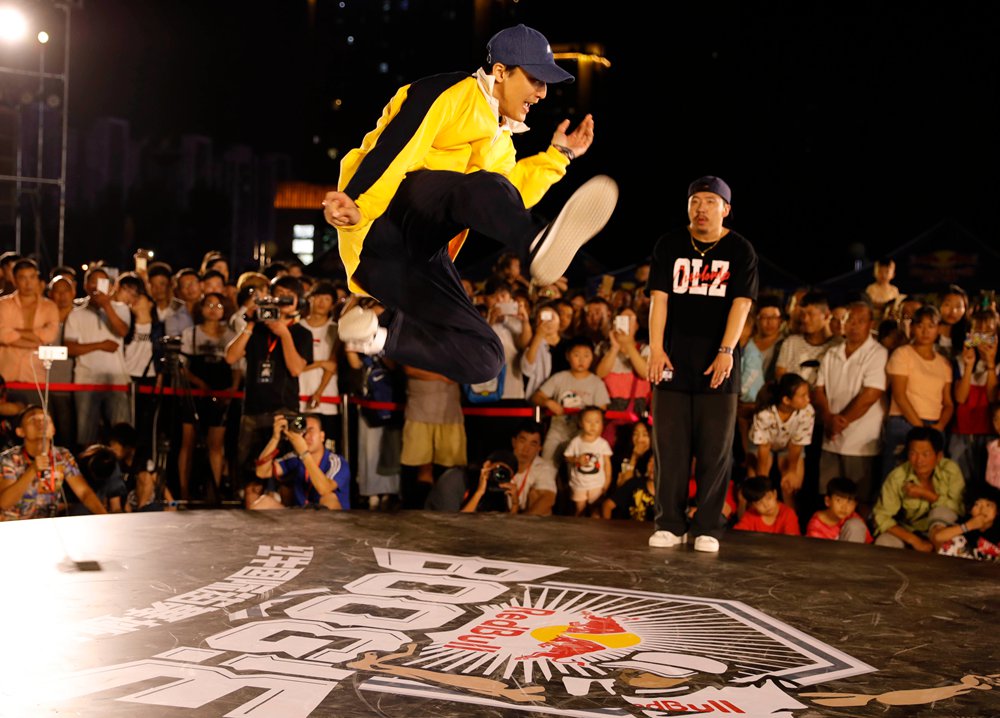 红牛国际街舞挑战赛嘻哈四强出炉 Anore获得分站冠军 | 第11张 | 嘻哈中国 红牛国际街舞挑战赛嘻哈四强出炉 Anore获得分站冠军 | 第11张