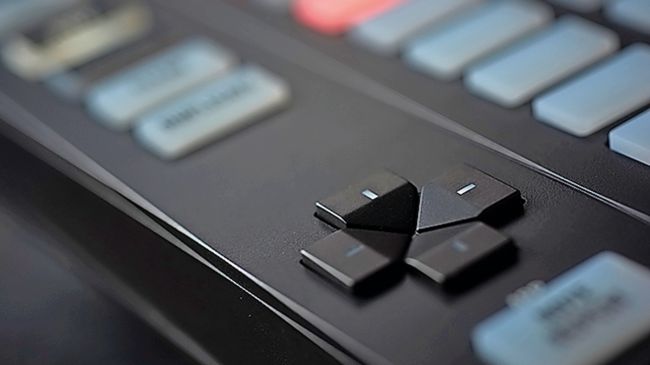 NI 音乐创作控制器Maschine Jam 第一时间上手- 嘻哈中国