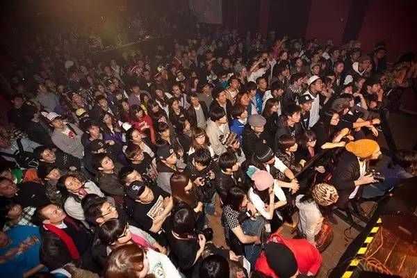 签下Soulspeak、万妮达和陈冠希后,MDSK的下一步呢?华语嘻哈圈的2017年呢? | 第6张 | 嘻哈中国 签下Soulspeak、万妮达和陈冠希后,MDSK的下一步呢?华语嘻哈圈的2017年呢? | 第6张