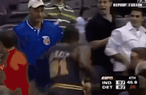 所以你在HipHop现场被打,是谁的错? | 第4张 | 嘻哈中国 所以你在HipHop现场被打,是谁的错? | 第4张