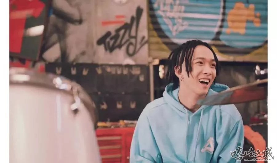 你的男孩TT不以为意:我以前要的是挣钱,现在是想留下我的音乐 | 第2张 | 嘻哈中国 你的男孩TT不以为意:我以前要的是挣钱,现在是想留下我的音乐 | 第2张