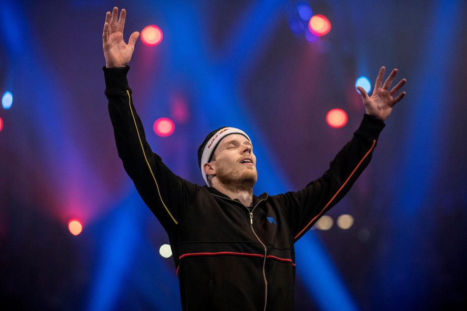 视频 | 2017 Red Bull BC One全球总决赛 | 第1张 | 嘻哈中国 视频 | 2017 Red Bull BC One全球总决赛 | 第1张