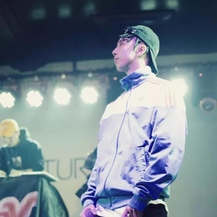 如果中文说唱的Battle圈里还有一股清流 那此人非辛巴莫属 | 第5张 | 嘻哈中国 如果中文说唱的Battle圈里还有一股清流 那此人非辛巴莫属 | 第5张