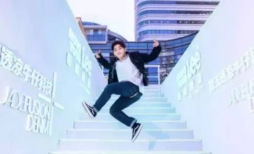 舞者韩宇 I 这世上所有的坚持,都是因为热爱 | 第7张 | 嘻哈中国 舞者韩宇 I 这世上所有的坚持,都是因为热爱 | 第7张