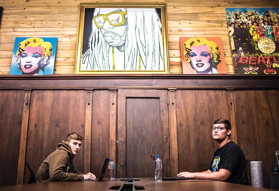 这个95后白人 他不会说唱凭什么影响美国说唱圈? | 第12张