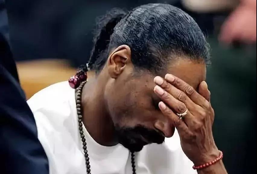 Snoop Dogg的那些又双叒叕开启吐槽模式 | 第1张 | 嘻哈中国 Snoop Dogg的那些又双叒叕开启吐槽模式 | 第1张