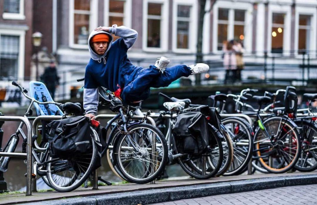 BBOY ISSEI再次累倒?努力跳舞很重要,但健康也很重要 | 第4张 | 嘻哈中国 BBOY ISSEI再次累倒?努力跳舞很重要,但健康也很重要 | 第4张