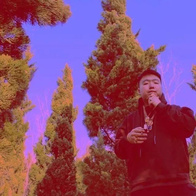 吴亦凡的Auto-Tune和他比起来，简直就是弟弟