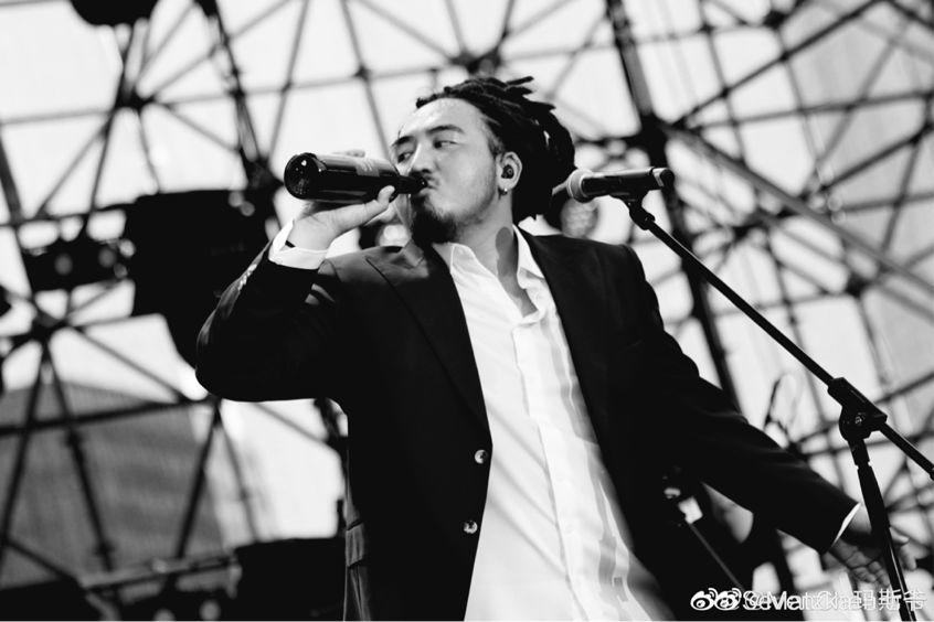 两期就淘汰,王以太和热狗到底差在哪里? | 第6张 | 嘻哈中国 两期就淘汰,王以太和热狗到底差在哪里? | 第6张