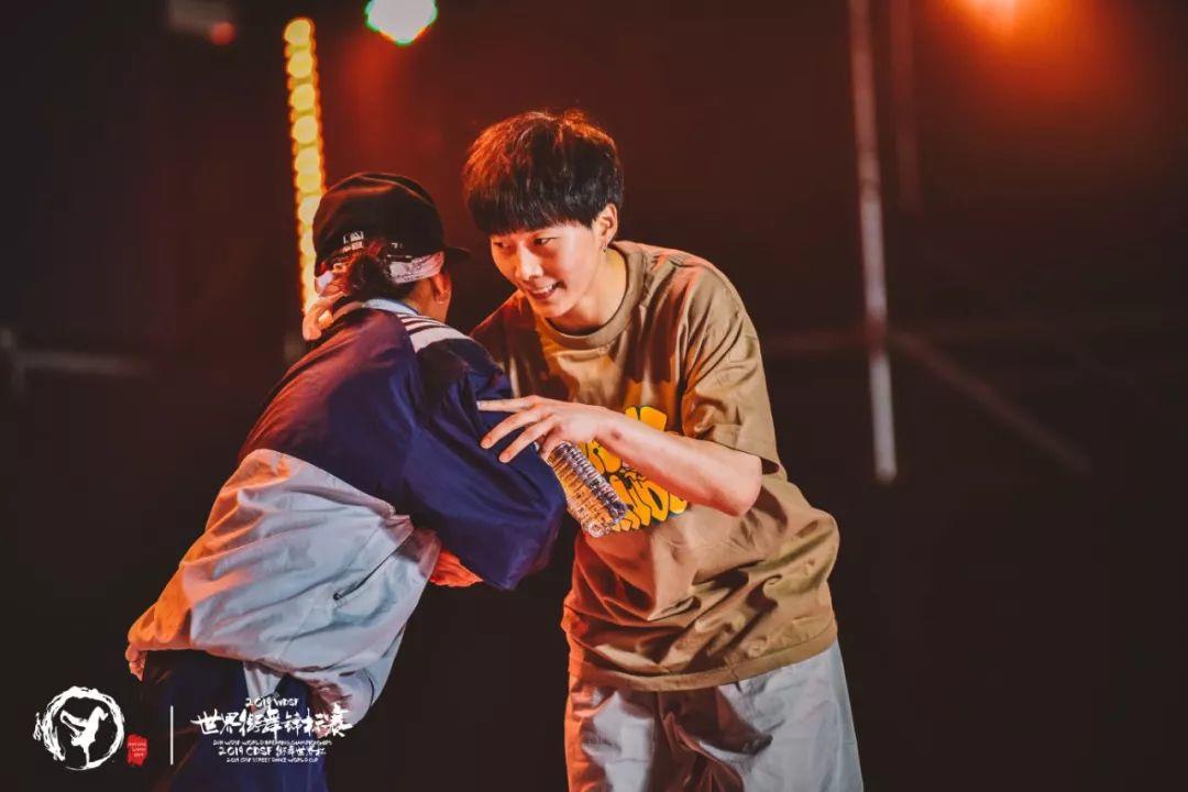Bgirl莹子:开始跳街舞只是想减肥,没想到一跳就是8年 | 第8张 | 嘻哈中国 Bgirl莹子:开始跳街舞只是想减肥,没想到一跳就是8年 | 第8张