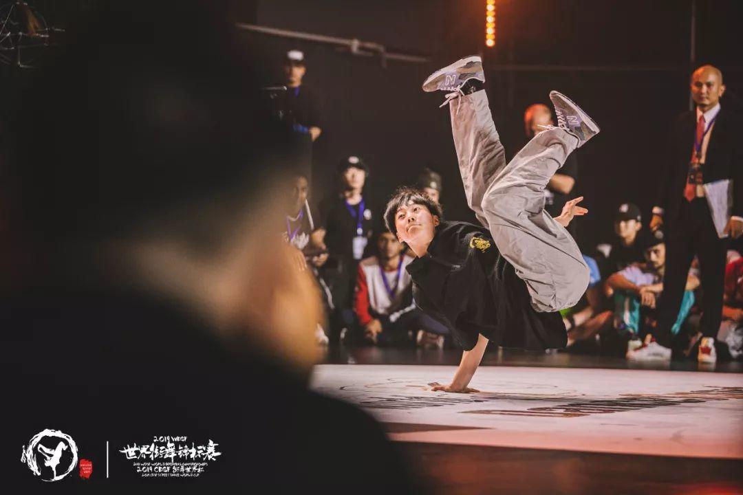 Bgirl莹子:开始跳街舞只是想减肥,没想到一跳就是8年 | 第3张 | 嘻哈中国 Bgirl莹子:开始跳街舞只是想减肥,没想到一跳就是8年 | 第3张