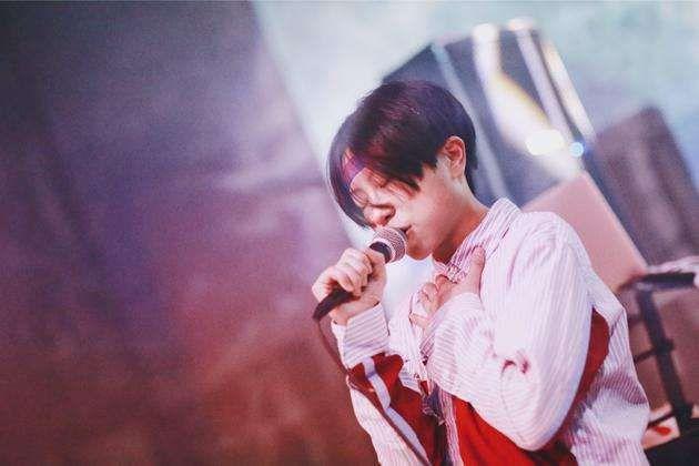 蛋堡 Lu1 王闪火 小老虎,中国的爵士说唱歌手原来都是诗人 | 第12张 | 嘻哈中国 蛋堡 Lu1 王闪火 小老虎,中国的爵士说唱歌手原来都是诗人 | 第12张