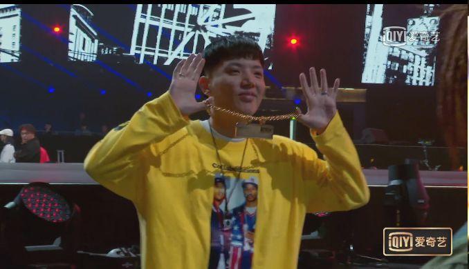 中国新说唱 邓紫棋泪奔,黄旭孙旭开掐,女生现场互怼。 | 第8张 | 嘻哈中国 中国新说唱 邓紫棋泪奔,黄旭孙旭开掐,女生现场互怼。 | 第8张