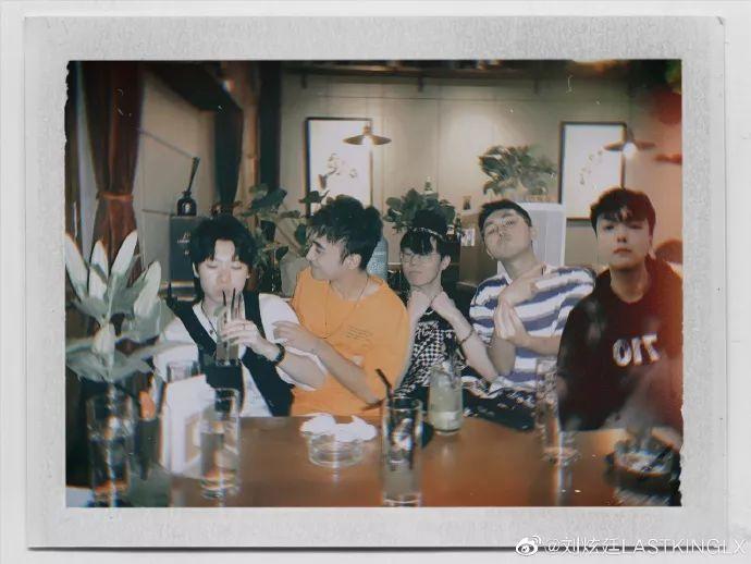 中国新说唱 刘炫廷接过PG ONE的麦? | 第3张 | 嘻哈中国 中国新说唱 刘炫廷接过PG ONE的麦? | 第3张