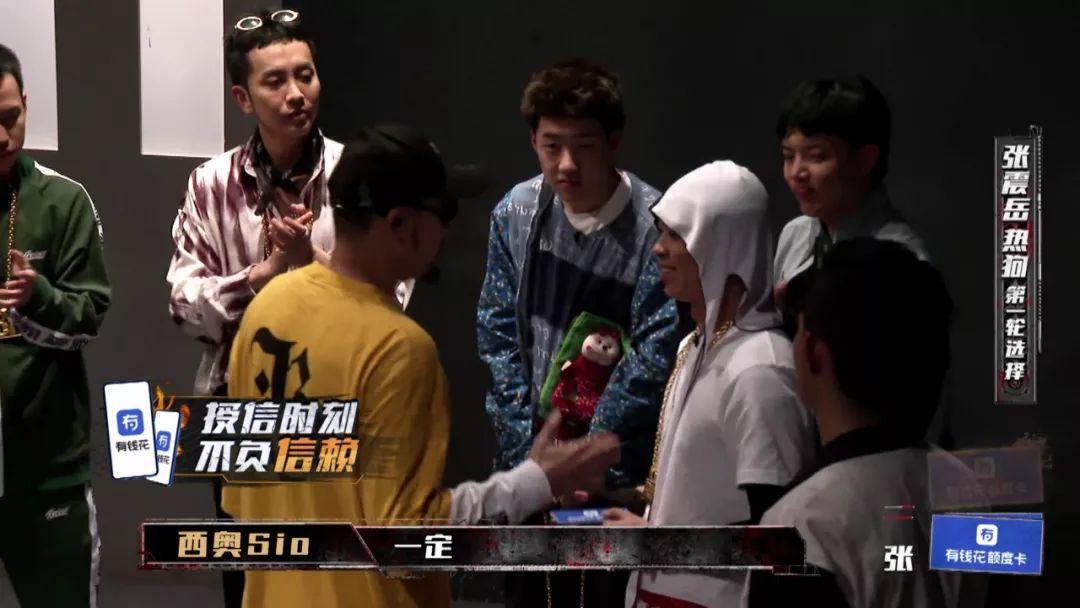 止步于选择门的JD写了首《选择门》作为回应