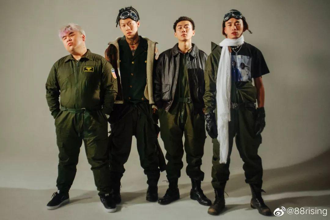 更高兄弟和狗爷合作美剧《五行刺客》主题曲