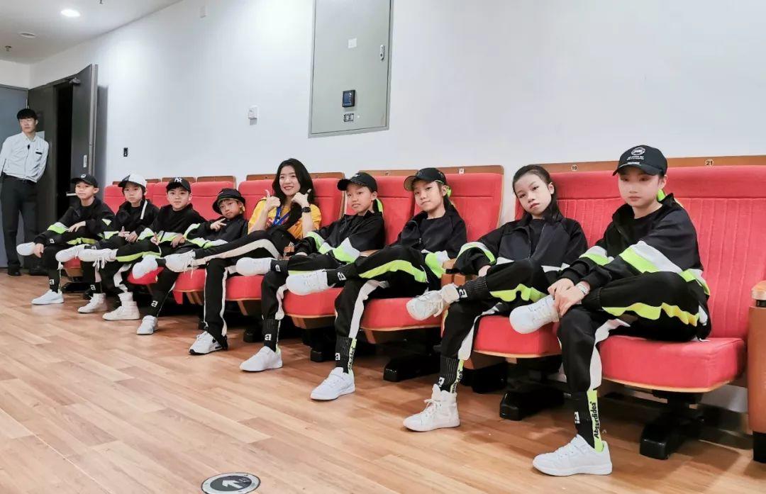 Speed Nonage导师Yaya独家专访:家长和老师该如何去帮助孩子跳舞? | 第6张 | 嘻哈中国 Speed Nonage导师Yaya独家专访:家长和老师该如何去帮助孩子跳舞? | 第6张