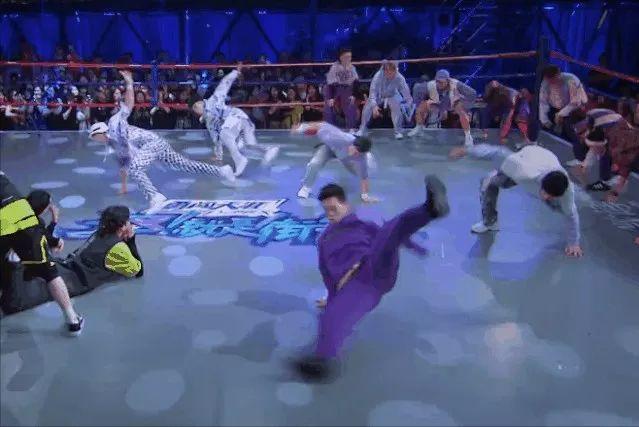 《这就是街舞2》易燃装置踢“态度与气”牌匾回击韩庚战队引争议