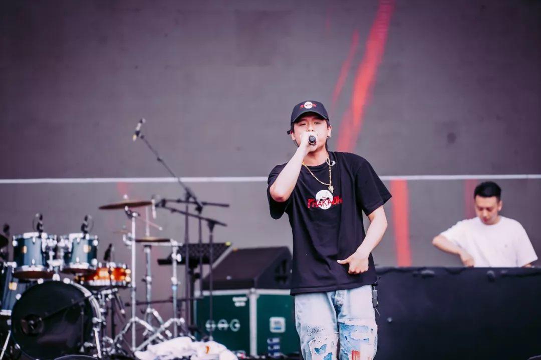 法老专访 | 和明日花的合作真的安排上了 | 第1张 | 嘻哈中国 法老专访 | 和明日花的合作真的安排上了 | 第1张