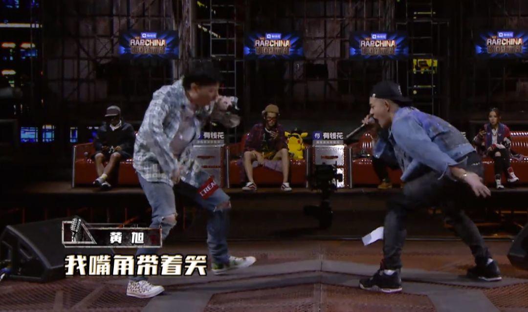 第五期:“选你是你的命”福克斯上脚倒闭Vapormax,“彩虹弟弟”的Martine Rose和Bapesta很骚 | 第9张 | 嘻哈中国 第五期:“选你是你的命”福克斯上脚倒闭Vapormax,“彩虹弟弟”的Martine Rose和Bapesta很骚 | 第9张