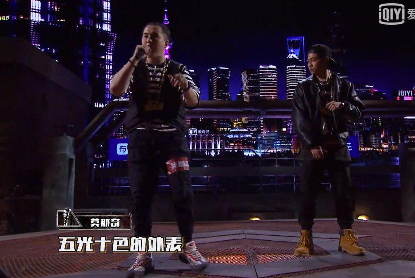 第五期:“选你是你的命”福克斯上脚倒闭Vapormax,“彩虹弟弟”的Martine Rose和Bapesta很骚 | 第18张 | 嘻哈中国 第五期:“选你是你的命”福克斯上脚倒闭Vapormax,“彩虹弟弟”的Martine Rose和Bapesta很骚 | 第18张