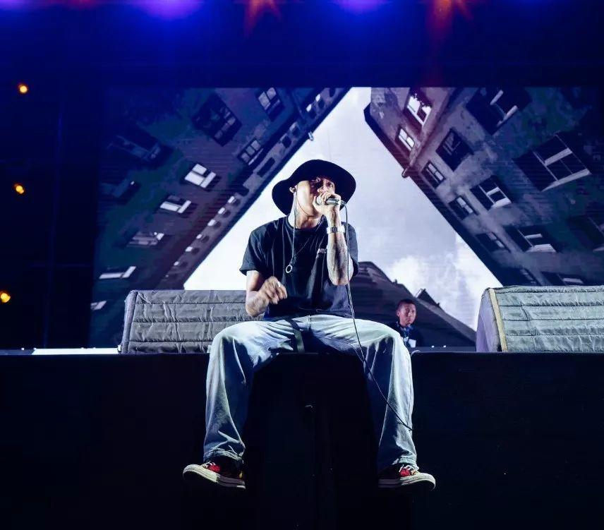 Kafe.hu再次发歌嘴臭王骞：如有半句假话，我生吞铅球！