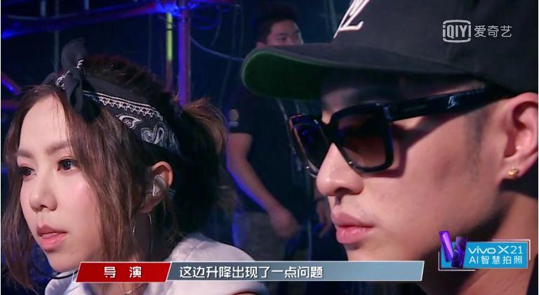 从西奥被淘汰,聊中国新说唱的舞台多么不专业! | 第7张 | 嘻哈中国 从西奥被淘汰,聊中国新说唱的舞台多么不专业! | 第7张
