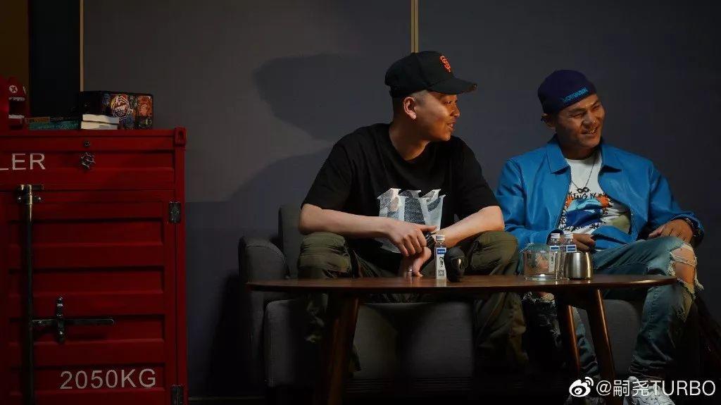 王嗣尧TURBO 他是CSC与GO$H的桥梁 也是第一个拒绝吴亦凡的男人 | 第15张 | 嘻哈中国 王嗣尧TURBO 他是CSC与GO$H的桥梁 也是第一个拒绝吴亦凡的男人 | 第15张