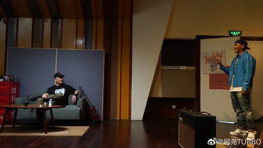 王嗣尧TURBO 他是CSC与GO$H的桥梁 也是第一个拒绝吴亦凡的男人 | 第17张 | 嘻哈中国 王嗣尧TURBO 他是CSC与GO$H的桥梁 也是第一个拒绝吴亦凡的男人 | 第17张