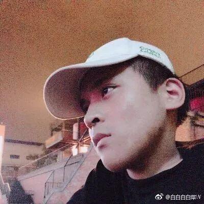 轮椅上的Rapper一首《毒》，让你选择背离多少黑暗