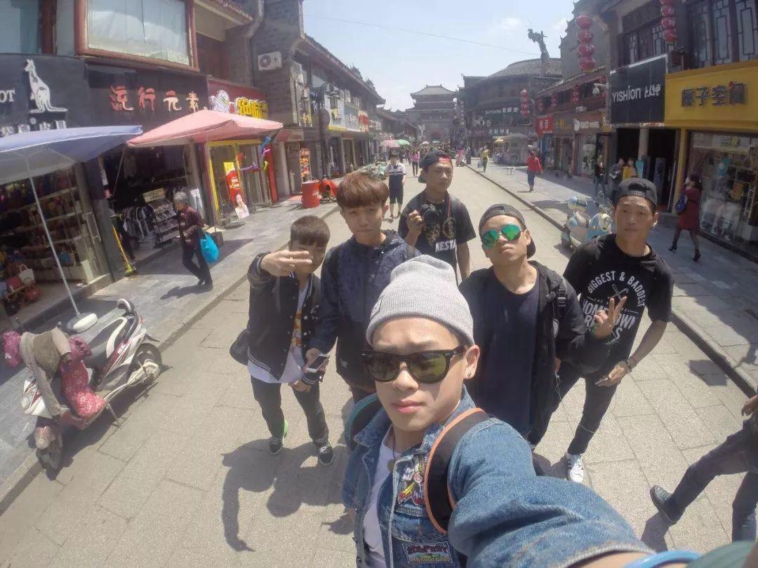 Bboy仙人:参加完《这就是街舞》,我好像不会跳舞了 | 第2张 | 嘻哈中国 Bboy仙人:参加完《这就是街舞》,我好像不会跳舞了 | 第2张