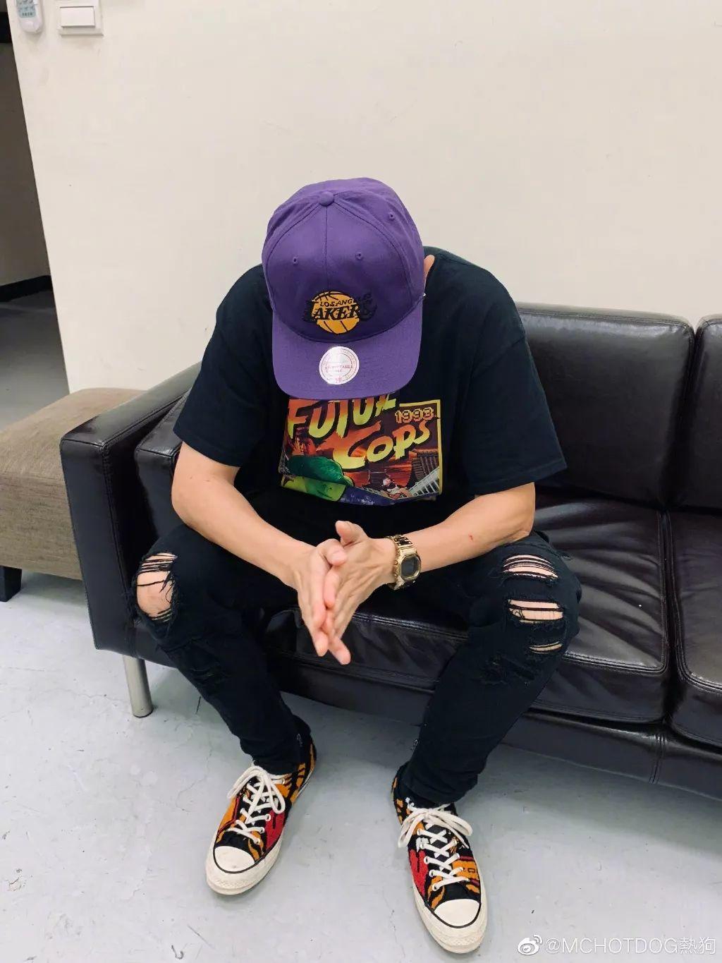 热狗开怼节目组,果然有态度没在怕,也敌不过让梦想有钱花? | 第13张 | 嘻哈中国 热狗开怼节目组,果然有态度没在怕,也敌不过让梦想有钱花? | 第13张