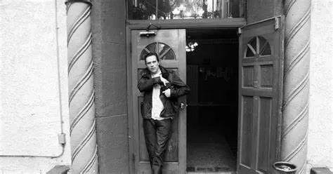 每日黑泡 | HipHop专辑的封面都是如何设计出来的? | 第21张 | 嘻哈中国 每日黑泡 | HipHop专辑的封面都是如何设计出来的? | 第21张