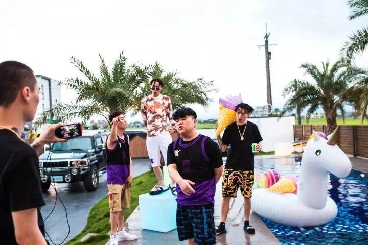 Higher Brothers是如何一步步走向Worldwide的