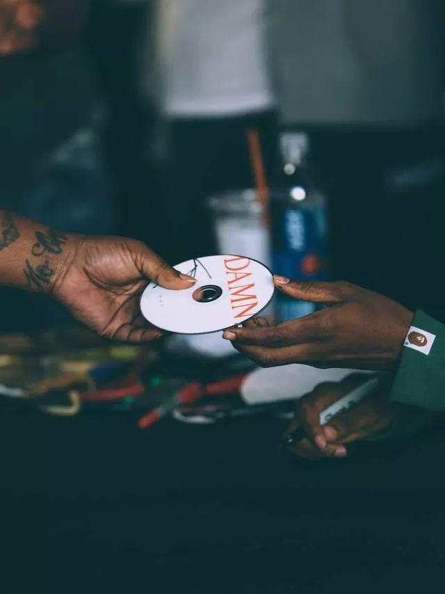 黑泡图话 | 当你喜欢的rapper不rap了，是个什么画风？