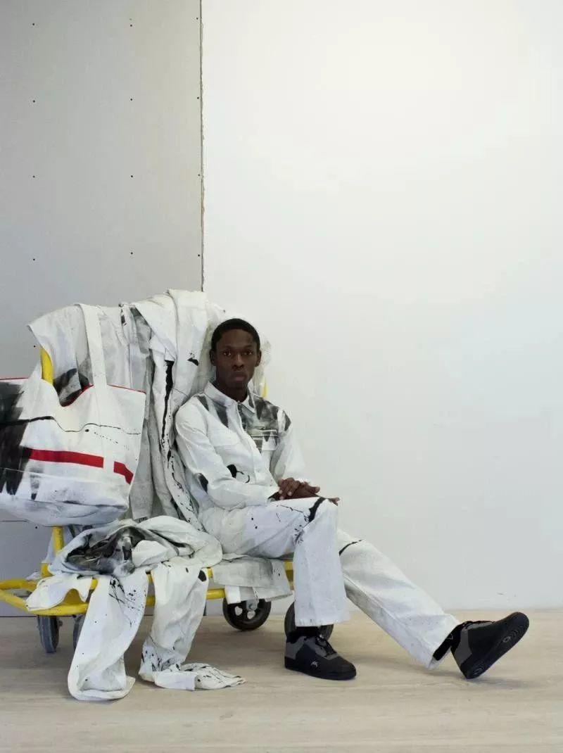 喷漆魔法师Futura：第一个和音乐界跨界合作的涂鸦艺术家