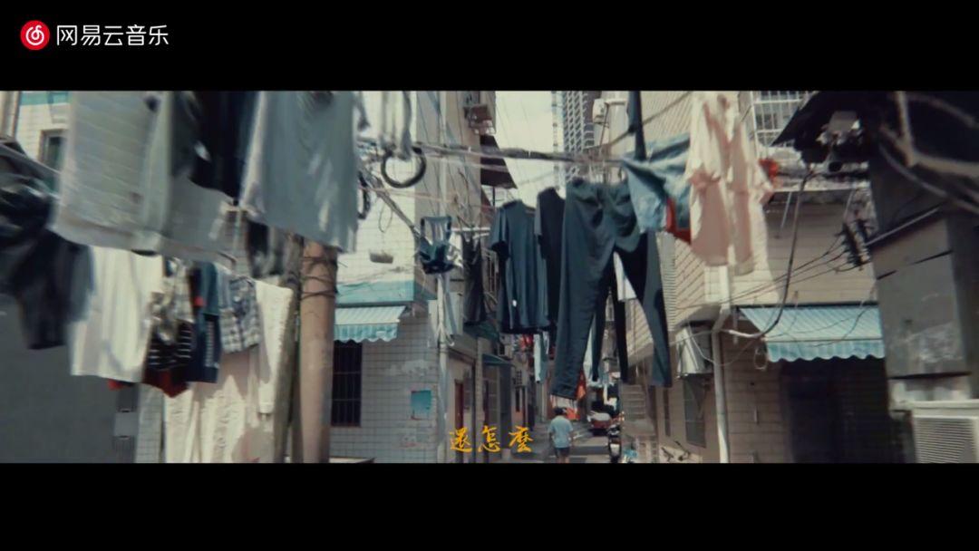 rapper集体转发国旗:一名合格的MC不会忘记他的根在哪里 | 第9张 | 嘻哈中国 rapper集体转发国旗:一名合格的MC不会忘记他的根在哪里 | 第9张