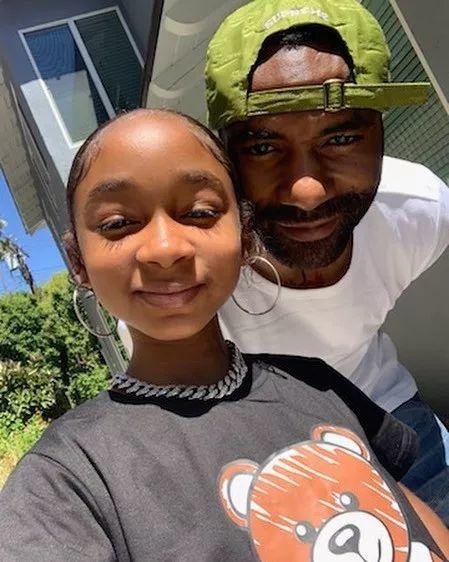 一抹唇蜜就可以解锁Freestyle的女孩，到底什么是来头？