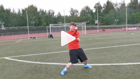 当代亚文化青年和嘻哈粉，是如何用手势交流的？