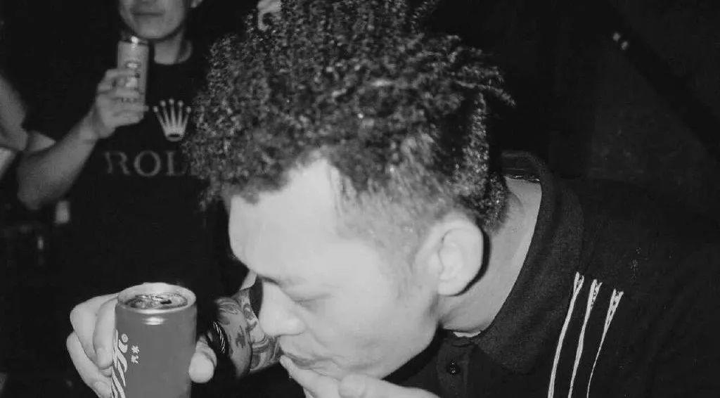 插头专访 | 宝石GEM:来左边跟我一起画个龙... ... | 第4张 | 嘻哈中国 插头专访 | 宝石GEM:来左边跟我一起画个龙... ... | 第4张