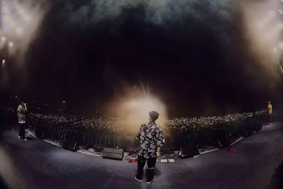 刘聪因巡演再上热搜,细数新说唱的那些无冕之王们 | 第8张 | 嘻哈中国 刘聪因巡演再上热搜,细数新说唱的那些无冕之王们 | 第8张