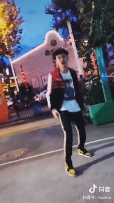 王浩轩的暴扣烂梗，到底还要再炒作几年