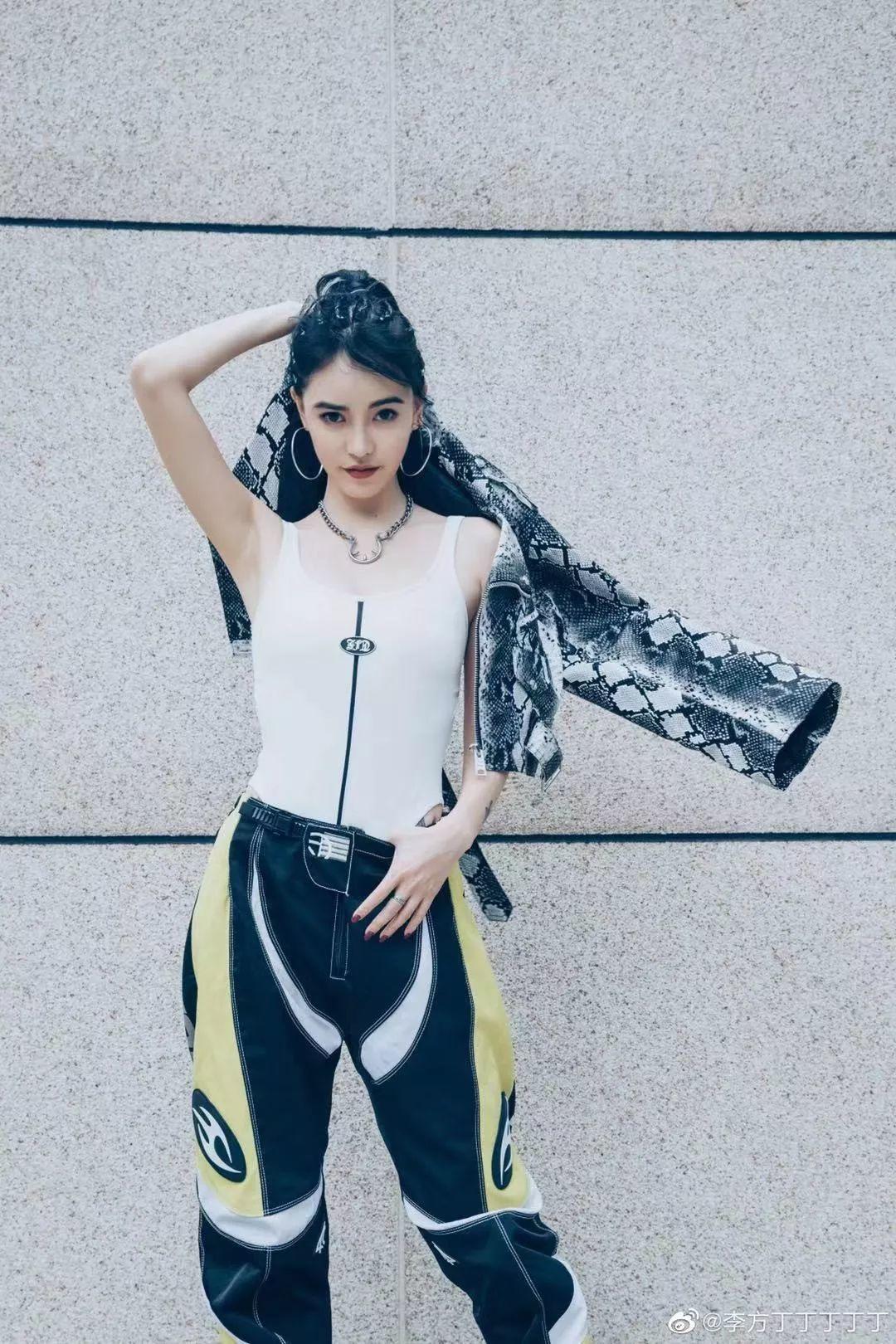 一大波女rapper,本可以靠颜值,却非要用才华吊打脸谱式网红? | 第15张 | 嘻哈中国 一大波女rapper,本可以靠颜值,却非要用才华吊打脸谱式网红? | 第15张