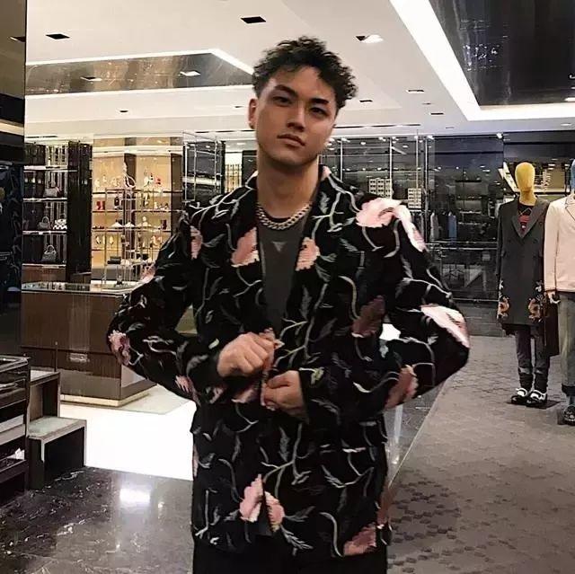 骂吴亦凡的rapper那么多 但说唱圈里最浮夸的3Bangz却给玩砸了 | 第2张 | 嘻哈中国 骂吴亦凡的rapper那么多 但说唱圈里最浮夸的3Bangz却给玩砸了 | 第2张