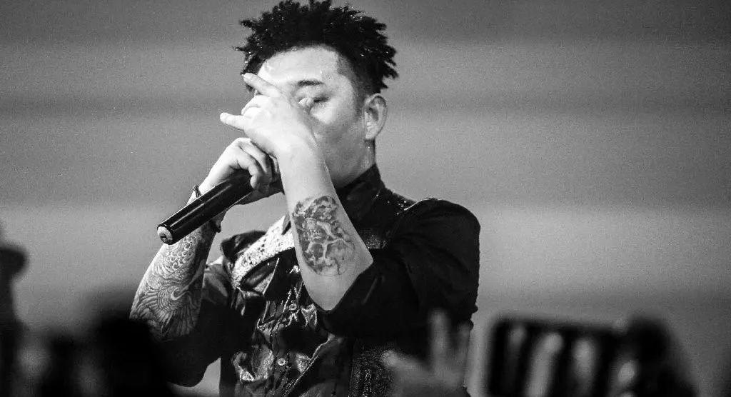 插头专访 | 宝石GEM:来左边跟我一起画个龙... ... | 第6张 | 嘻哈中国 插头专访 | 宝石GEM:来左边跟我一起画个龙... ... | 第6张