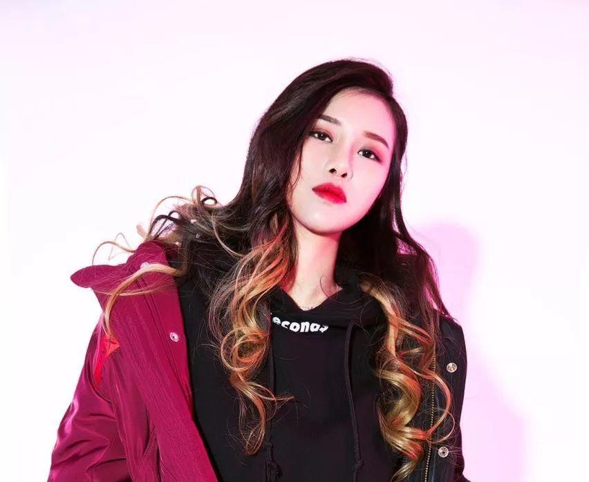 楊佬叁 在众多抖音神曲中 你一定刷到过她的歌 | 第13张 | 嘻哈中国 楊佬叁 在众多抖音神曲中 你一定刷到过她的歌 | 第13张