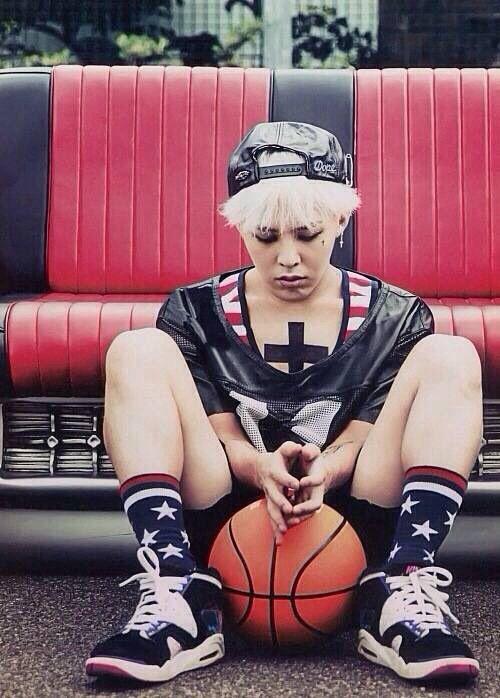 连刚退役的权志龙都要烦透你们这些喜欢模仿他的土味亚逼了! | 第11张 | 嘻哈中国 连刚退役的权志龙都要烦透你们这些喜欢模仿他的土味亚逼了! | 第11张