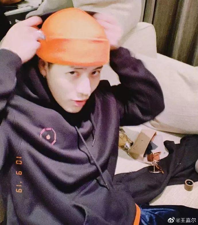 王嘉尔携Rich Brian打破饭圈和说唱圈的Beef | 第21张 | 嘻哈中国 王嘉尔携Rich Brian打破饭圈和说唱圈的Beef | 第21张