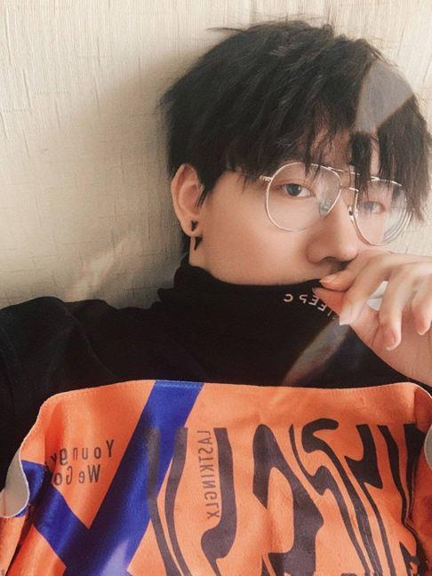 刘炫廷 无名之辈为何能成为今年新说唱最大黑马 | 第6张 | 嘻哈中国 刘炫廷 无名之辈为何能成为今年新说唱最大黑马 | 第6张