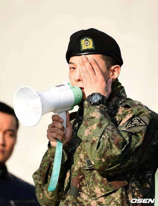 连刚退役的权志龙都要烦透你们这些喜欢模仿他的土味亚逼了! | 第2张 | 嘻哈中国 连刚退役的权志龙都要烦透你们这些喜欢模仿他的土味亚逼了! | 第2张